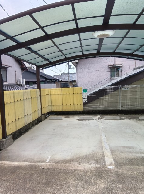 新瓦町　駐車場の駐車場写真