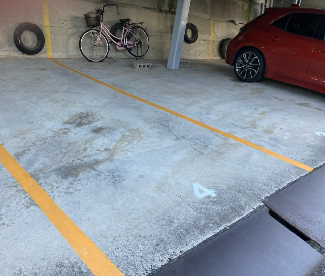 西久保町28-42駐車場の駐車場写真