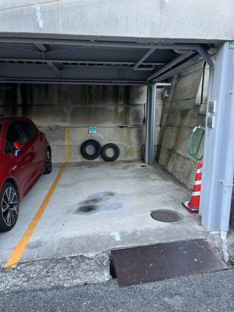 西久保町28-42駐車場の駐車場写真
