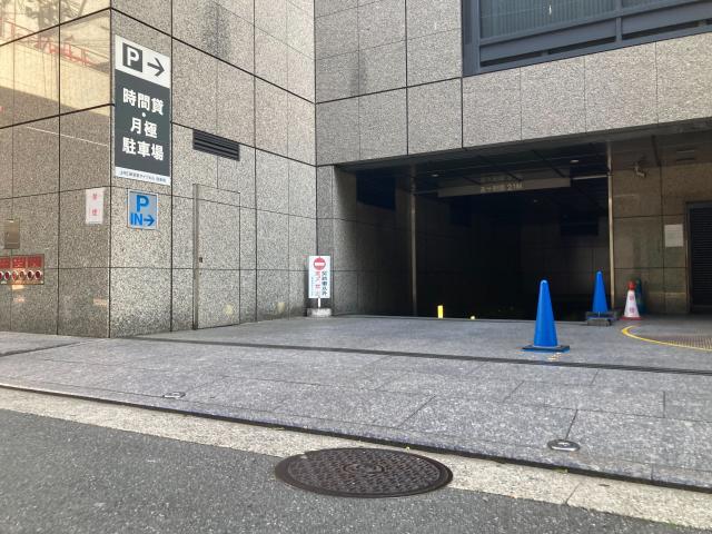 【3時間パック】御堂筋ダイワビル駐車場【平日：8:00～17:00】の駐車場写真