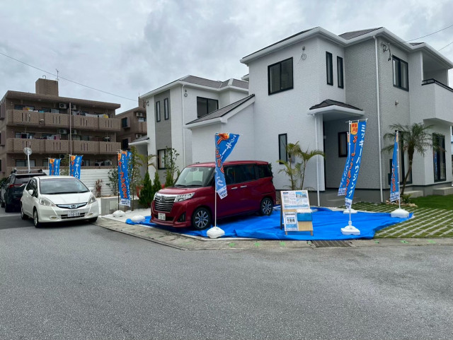 ラウンドワンすぐ裏　民家　バイク専用駐車場の駐車場写真