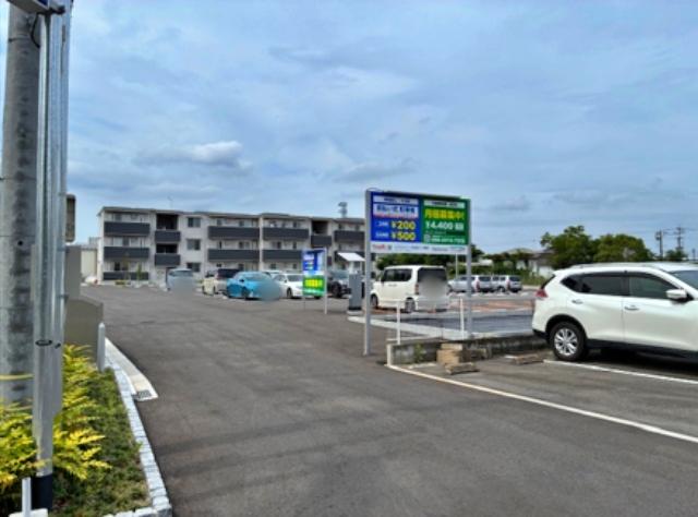 トラストパーク 佐賀八丁畷町の駐車場写真