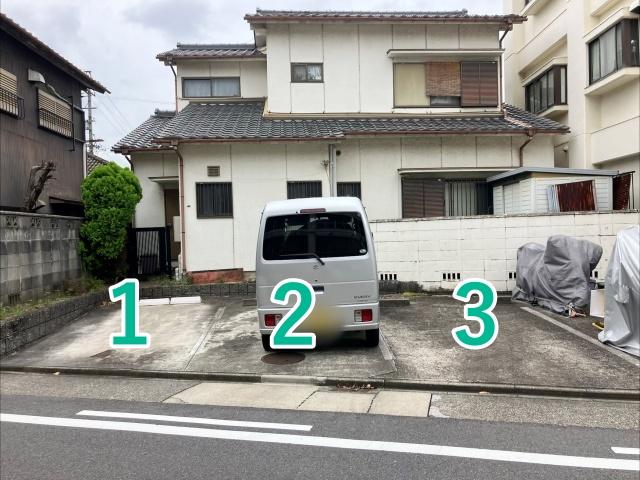 [3b543]今池3-20 個宅駐車場(自宅裏)の駐車場写真