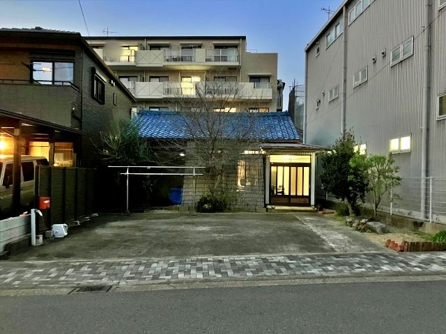 上野1丁目10-12駐車場の駐車場写真