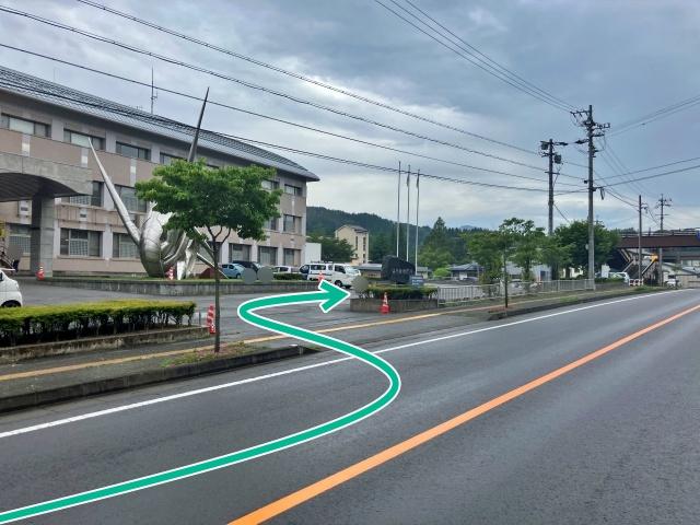 P2 長野市信州新町支所駐車場 17:30〜23:00の駐車場写真