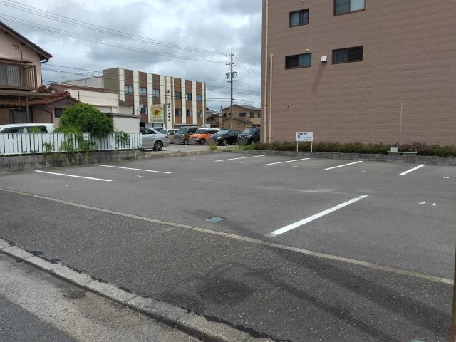 駐車場写真2