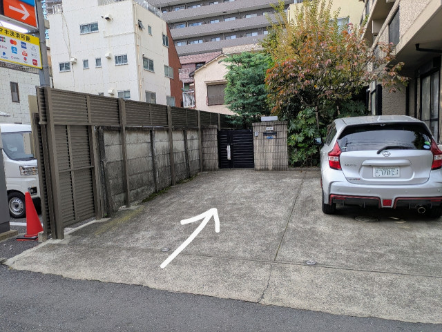 駐車場写真2