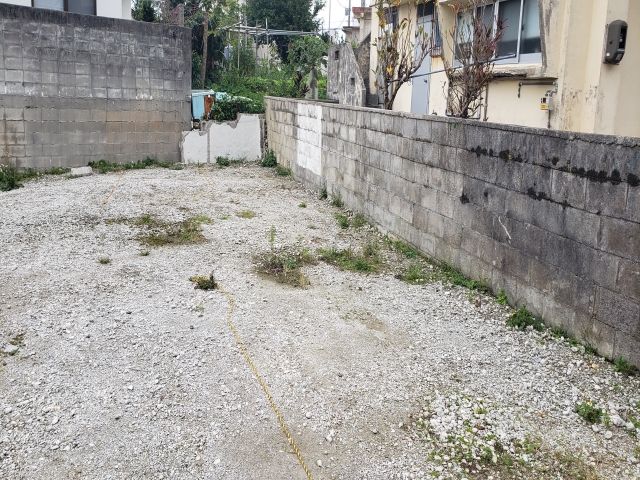 駐車場内