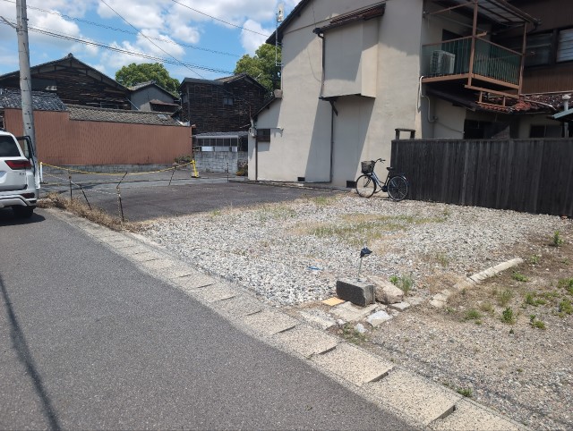 西中島町6駐車場の駐車場写真