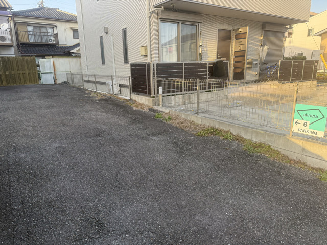宮塚町32駐車場6番の駐車場写真