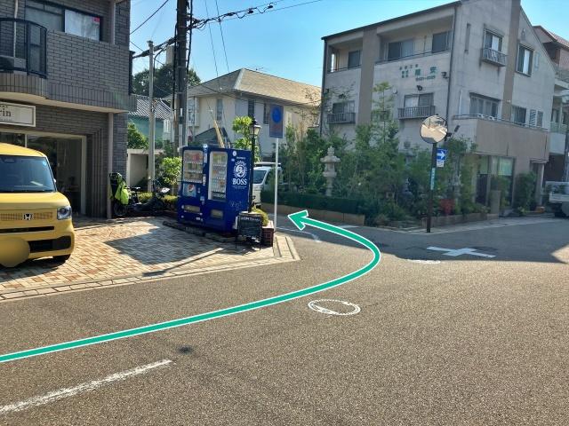 岸城町ハイツ 駐車場の駐車場写真