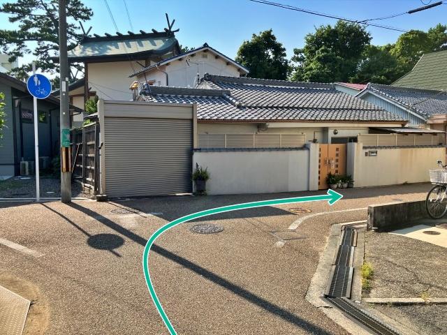 岸城町ハイツ 駐車場の駐車場写真