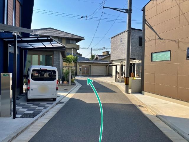 岸城町ハイツ 駐車場の駐車場写真