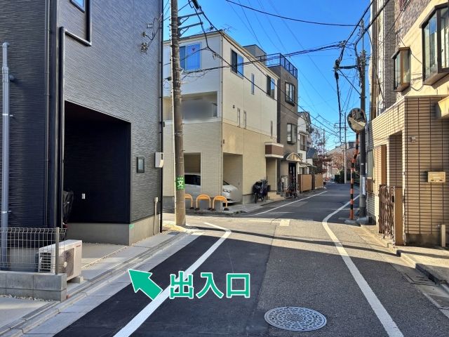 [41a42]本木2丁目4 個宅アキッパ駐車場の駐車場写真