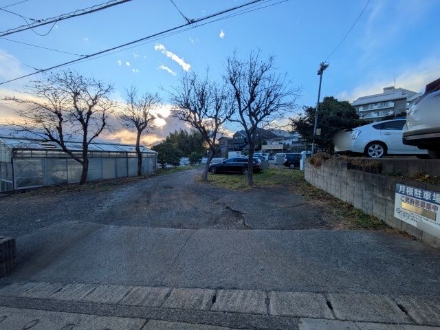 東山田町 柿の木の下駐車場の駐車場写真