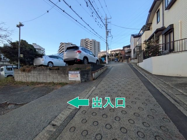 東山田町 柿の木の下駐車場の駐車場写真