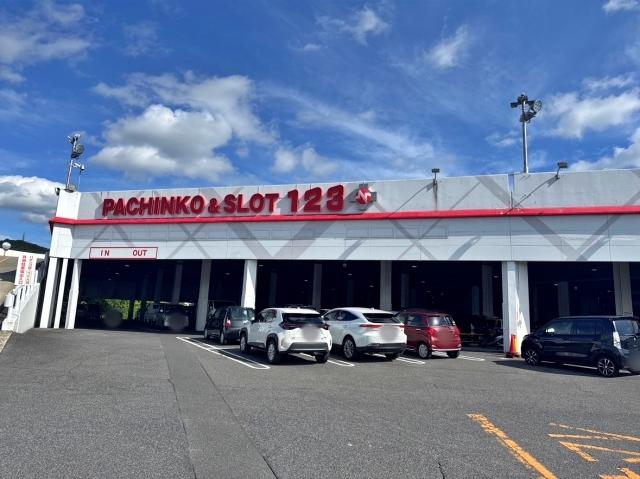 123+N岡山本店 駐車場の駐車場写真