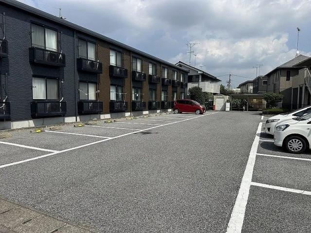 レオパレスシャングリ ラ駐車場【30116】の駐車場写真
