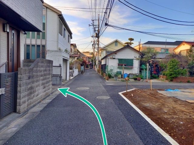 駐車場周辺②