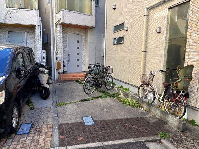 [4419b]本木1丁目◯個宅アキッパ駐車場の駐車場写真