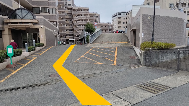 エバーライフ波多江駅前駐車場の駐車場写真