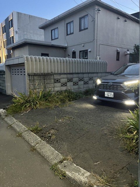 北16東13駐車場の駐車場写真