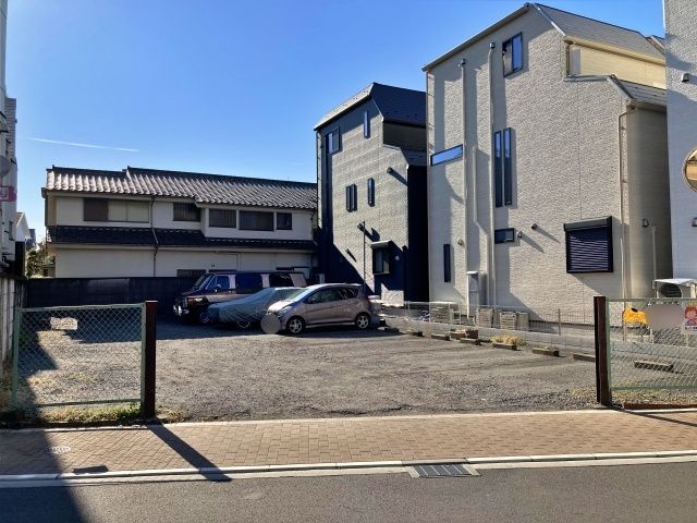 境南町5丁目YH駐車場の駐車場写真