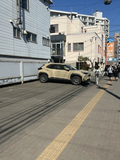 きたえーる前　豊平8条12丁目駐車場の駐車場写真