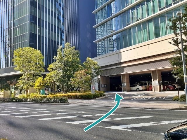 横浜アイマークプレイス【ご利用時間：平日のみ 7:30~22:00】※高さ制限205cmの駐車場写真