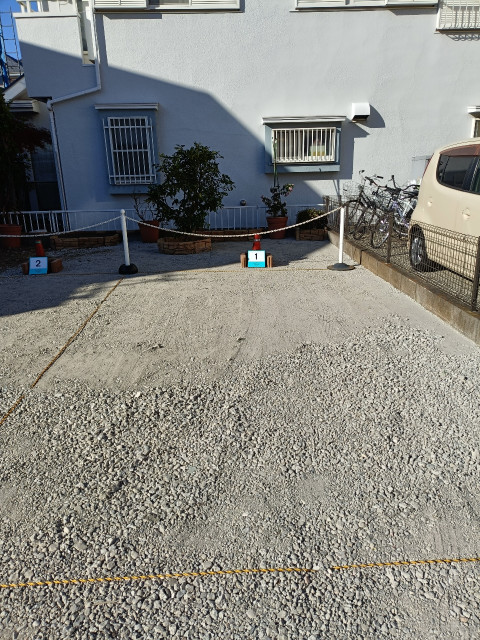 よつばパーキングの駐車場写真