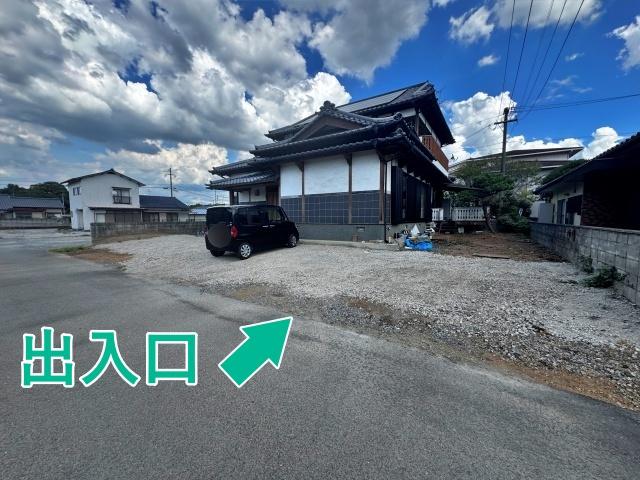御代志1743-16駐車場の駐車場写真