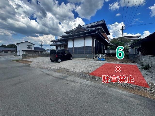 御代志1743-16駐車場の駐車場写真