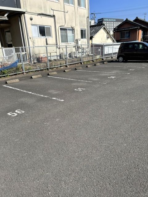 シンセイパーキングの駐車場写真