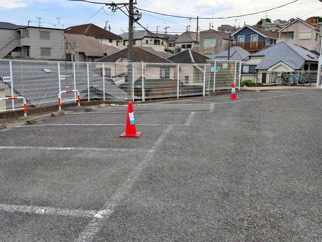 サンハウス駐車場の駐車場写真