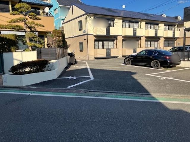 金沢区釜利谷東6丁目15 クレフォート内駐車場(NO.11)の駐車場写真