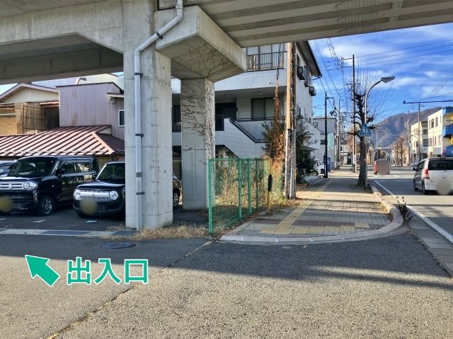 別所線高架下駐車場の駐車場写真