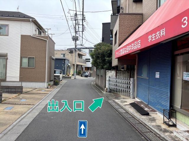 [47bea]本木西町◯個宅アキッパ駐車場の駐車場写真