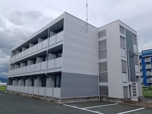 レオパレスクリスタル駐車場【30069】の駐車場写真