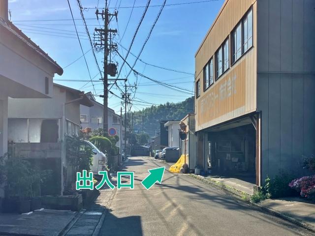 [48a00]向敷地4丁目10 アキッパ駐車場の駐車場写真