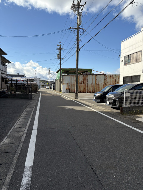 芋島3丁目6-17駐車場の駐車場写真