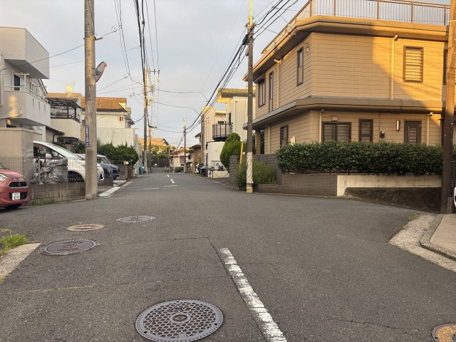 金沢区富岡西3丁目駐車場の駐車場写真
