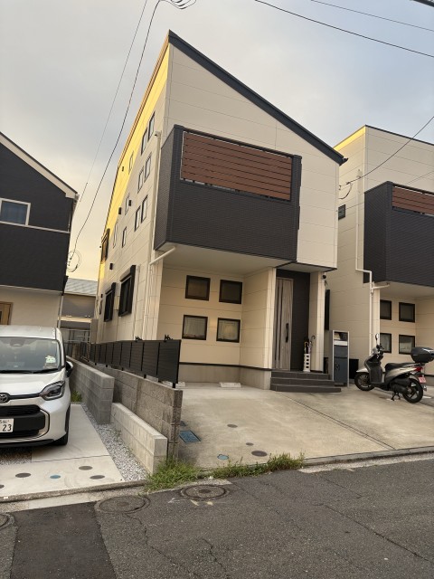 金沢区富岡西3丁目駐車場の駐車場写真