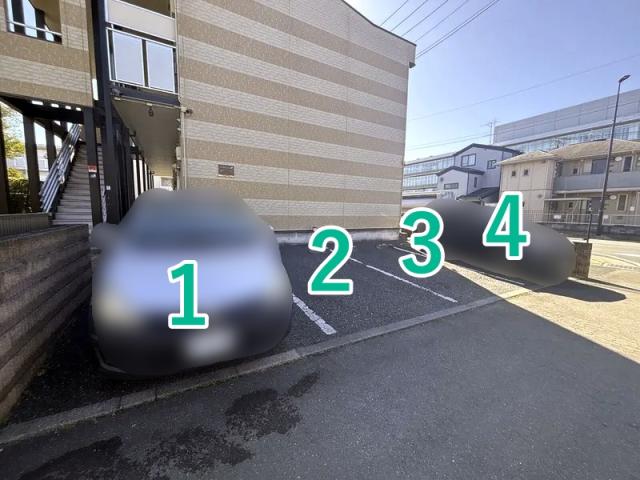 レオパレスコスモス駐車場【28470】の駐車場写真