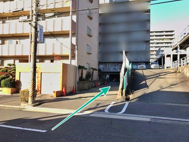 【道順4】直進します。
