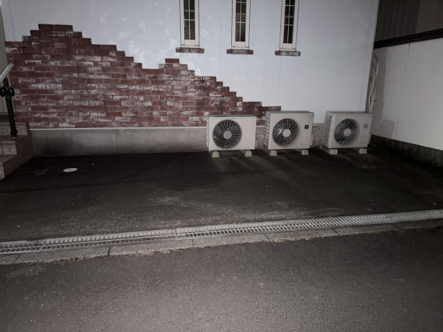 船越町8-5駐車場の駐車場写真