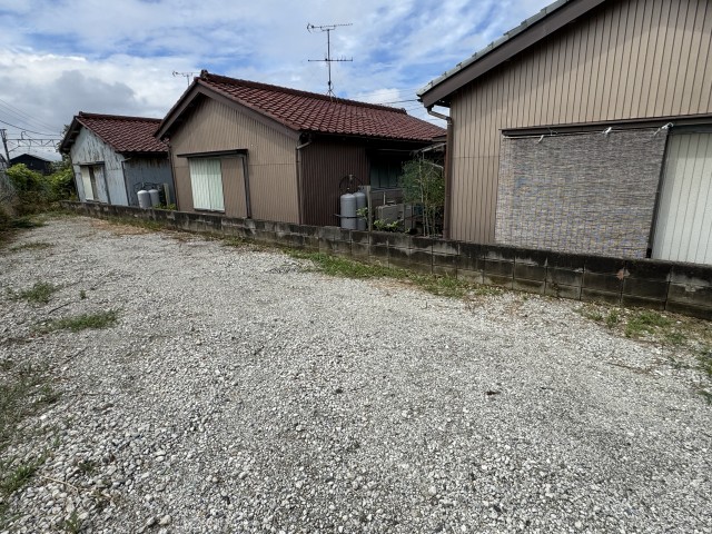 大型トラックも可能の駐車場写真