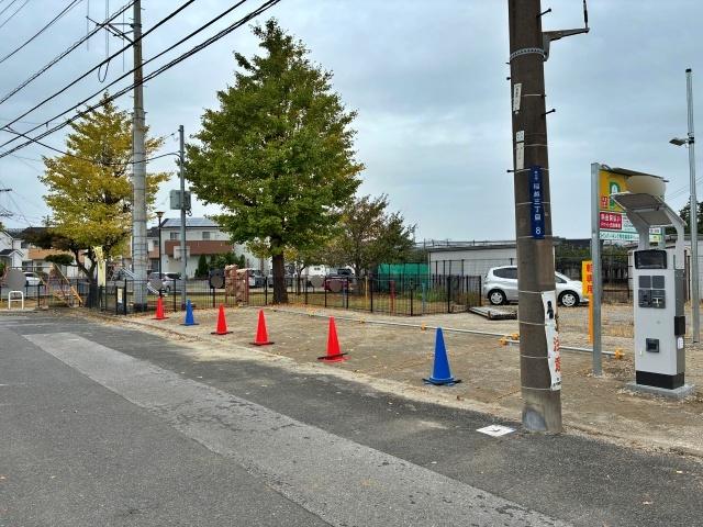 ショウワパーク稲越の駐車場写真