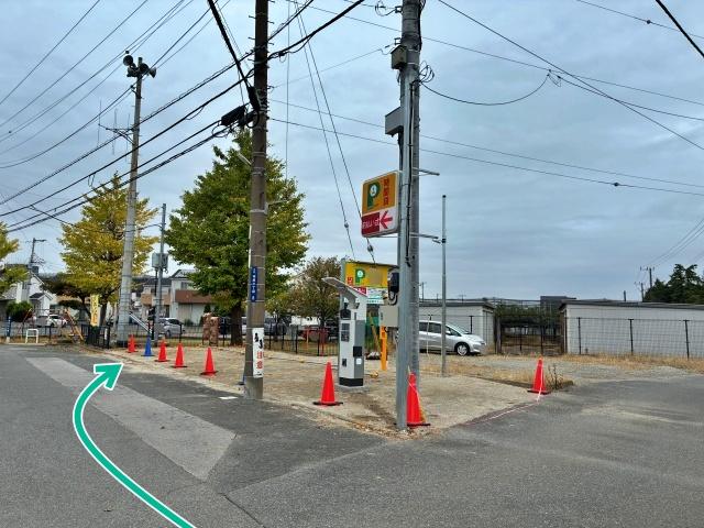 ショウワパーク稲越の駐車場写真
