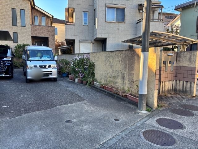 [4b30b]伊興1丁目5 個宅アキッパ駐車場の駐車場写真