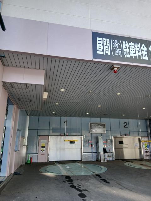 ススキノ駐車場（サイバーシティビル）の駐車場写真